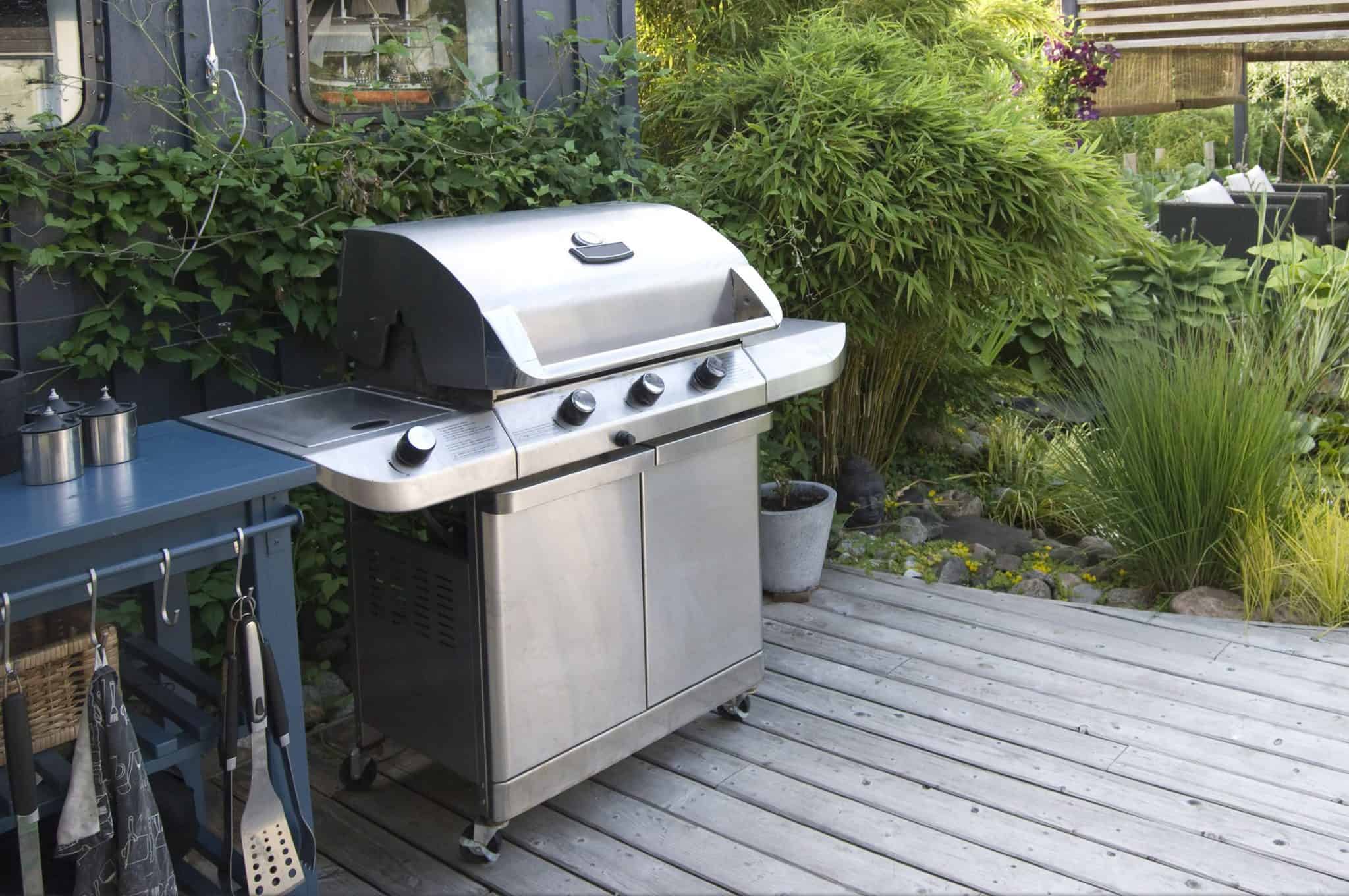 αφαίρεση σκουριάς από BBQ με το WD-40